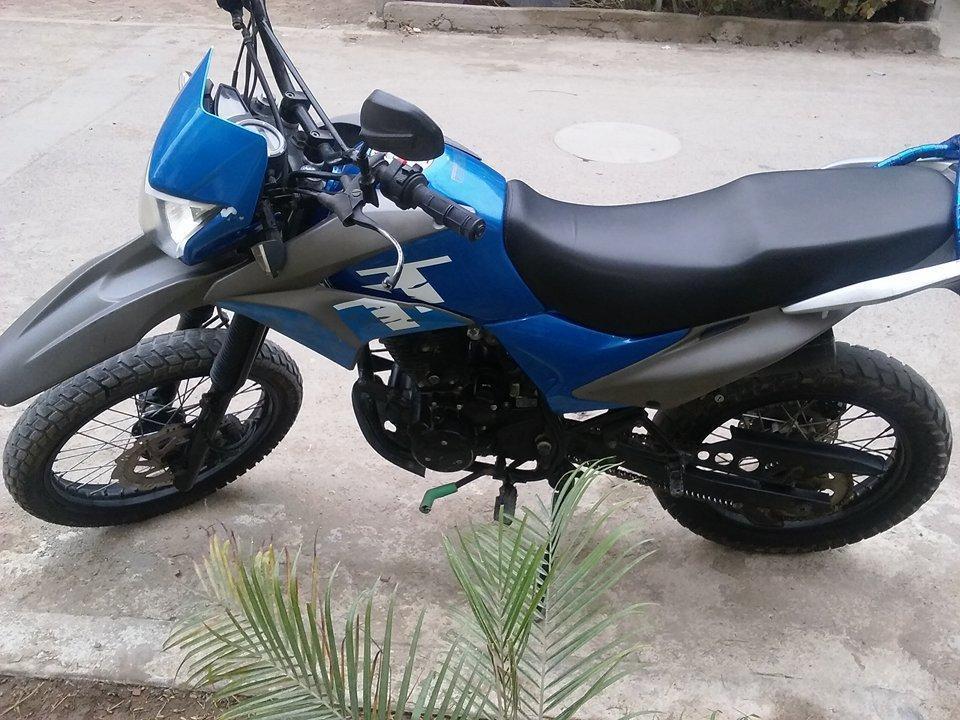 MOTO akt 200