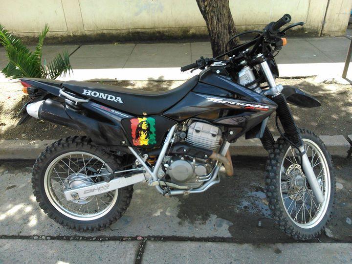 HONDA XR250