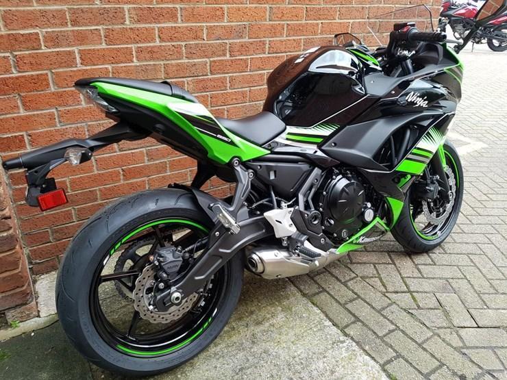 KAWASAKI NINJA 650