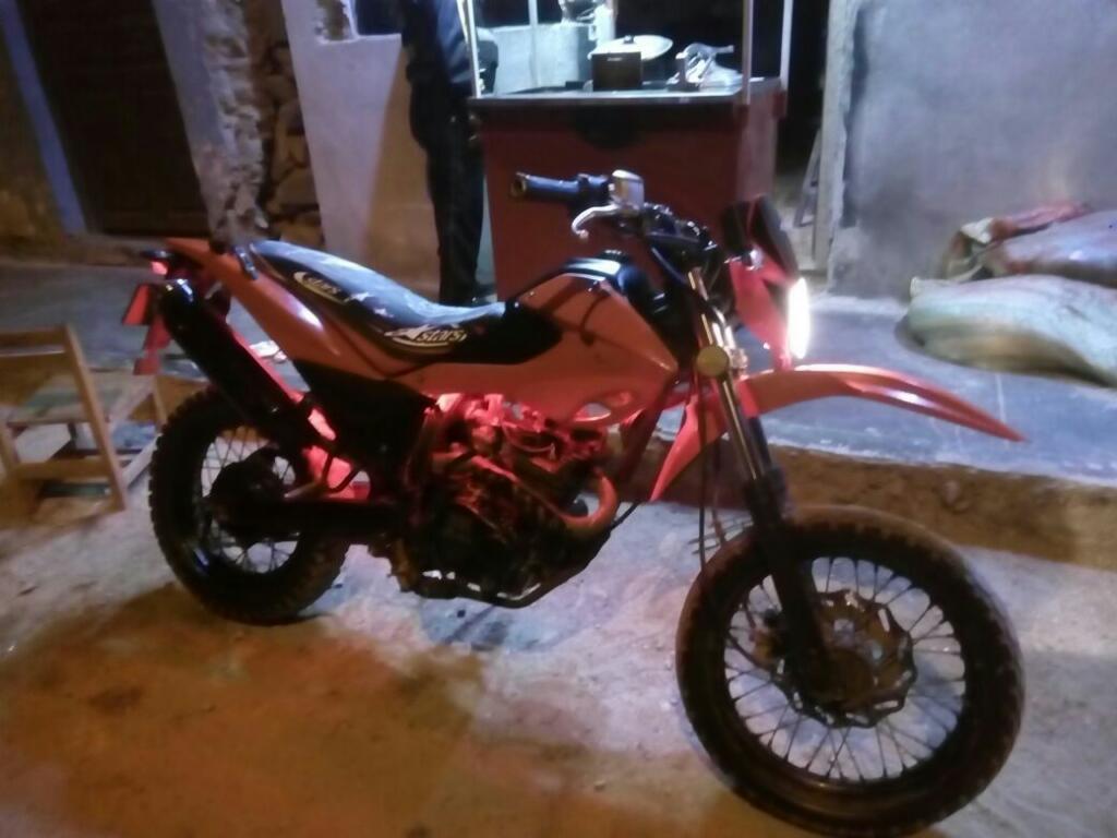 Vendo Moto Italika Dm150 Año 1013