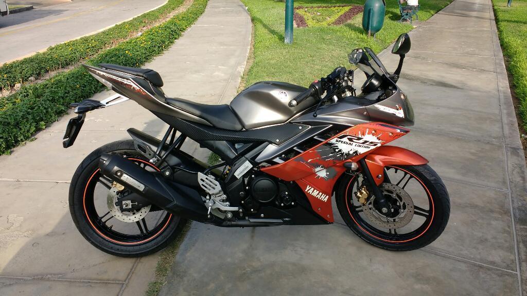 Yamaha R15 Especial Edition