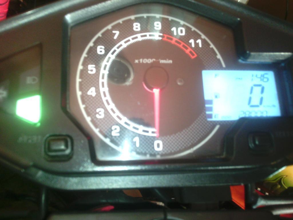 vendo honda invicta 2013