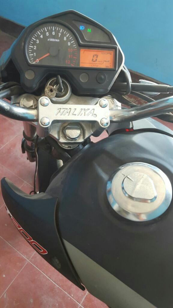 Moto Italika 200