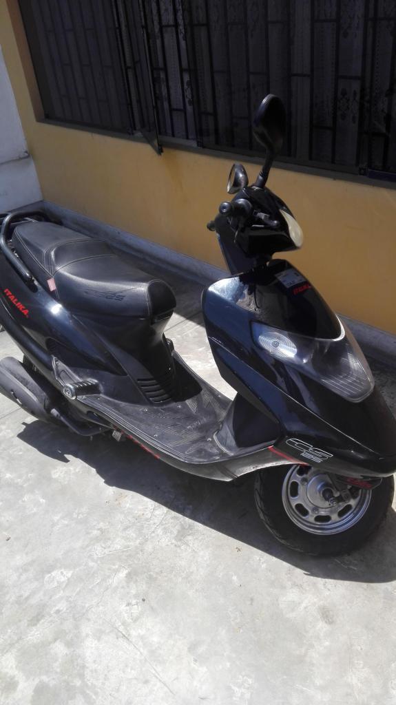 VENDO MOTO ITALIKA