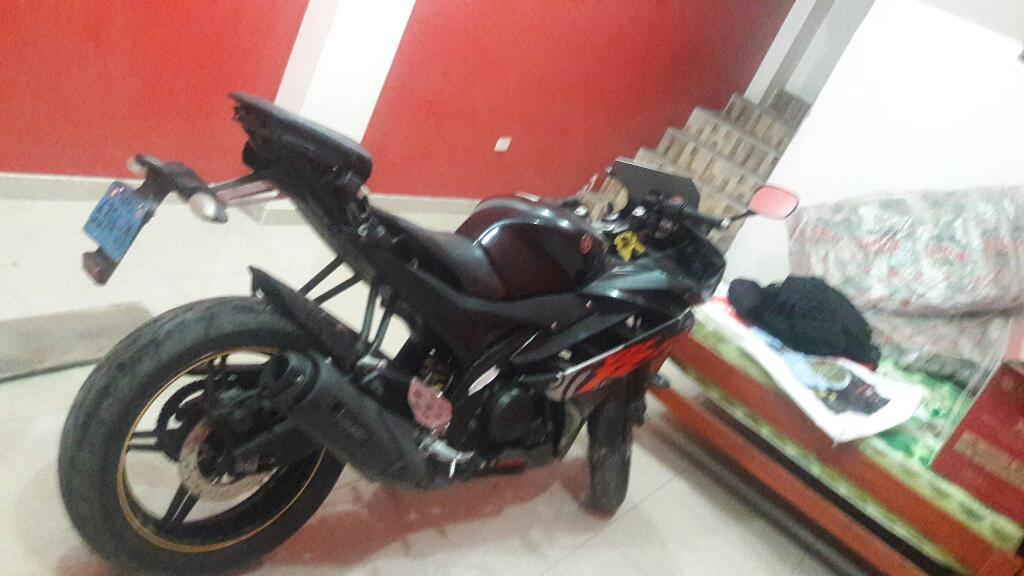 Vendo Esta Moto Yamahar15