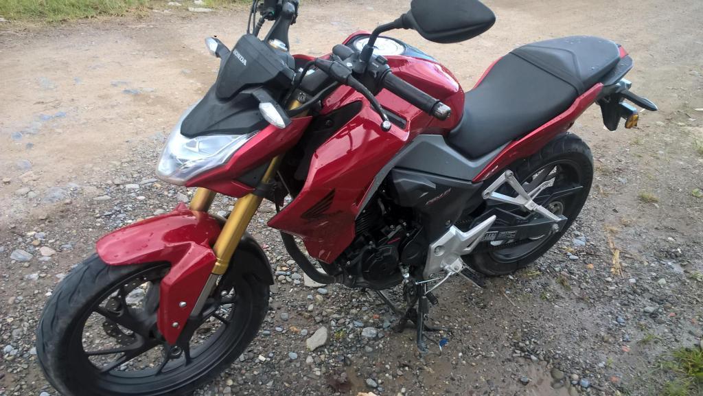 VENDO MOTO CB190