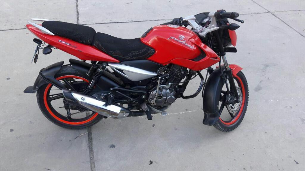 Moto Lineal Pulsar 135 Color Rojo