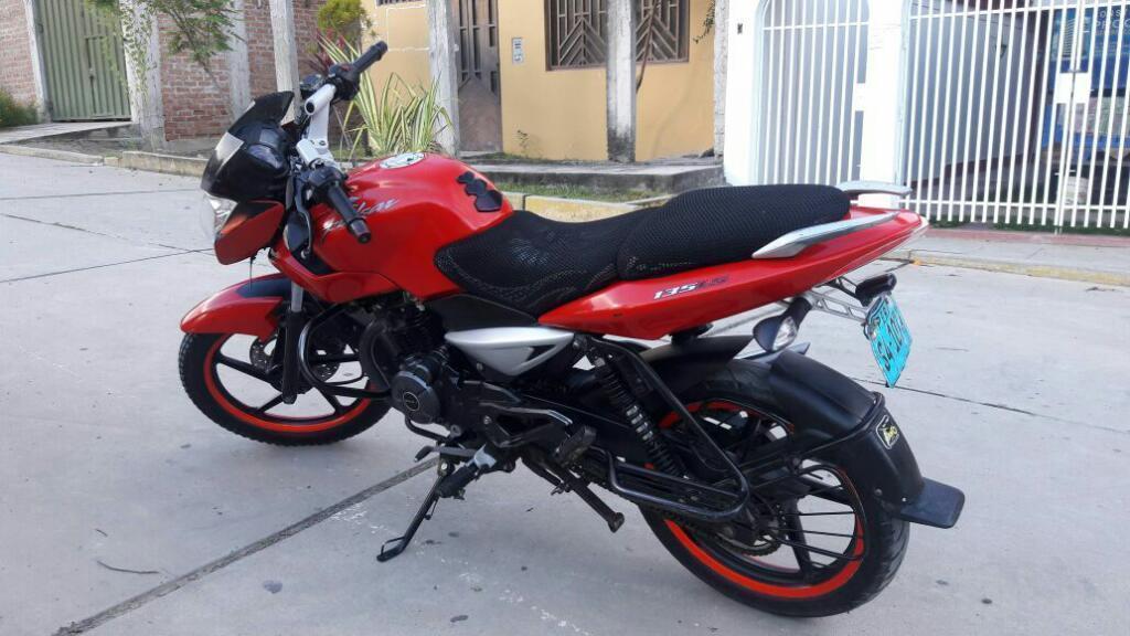 Moto Lineal Pulsar 135 Color Rojo