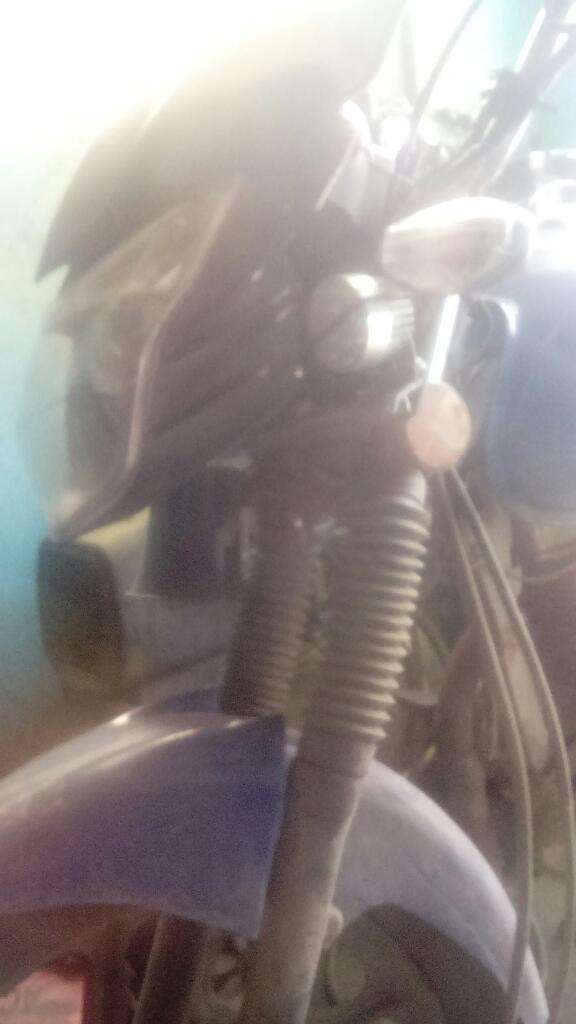 Moto Xcd Bajaj con Motor Sumo 150