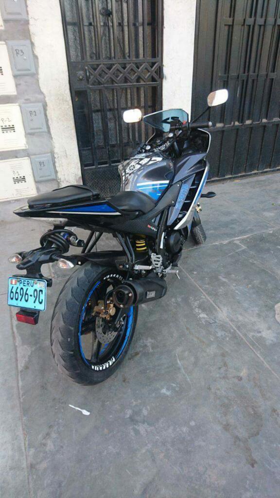 Yamaha R 15