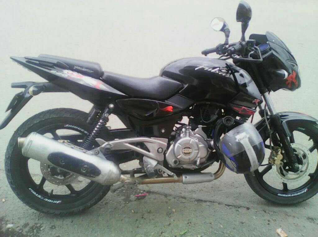 Pulsar 220 Naked Impecable