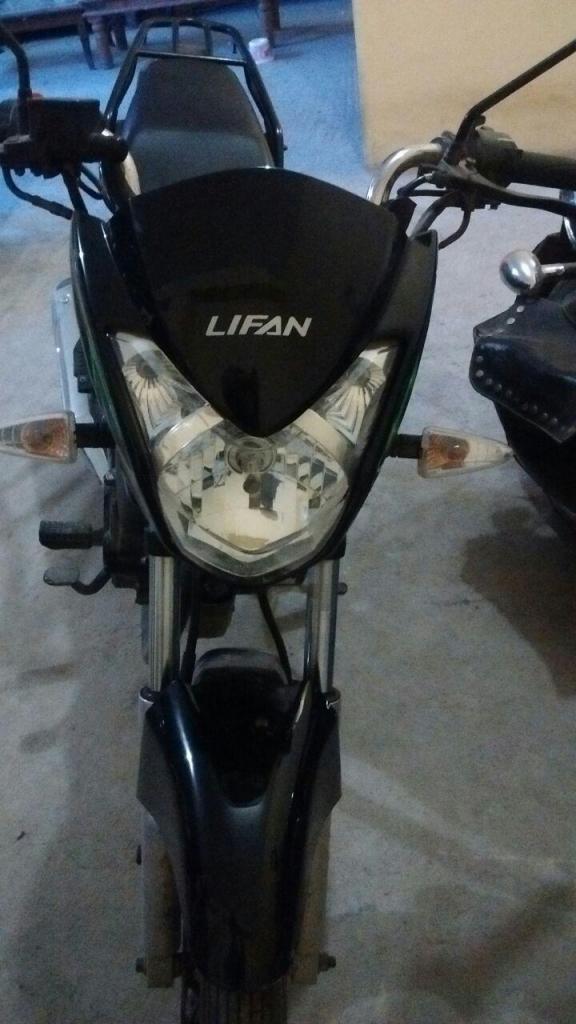 Sen vende moto Lifan modelo LF125 2C