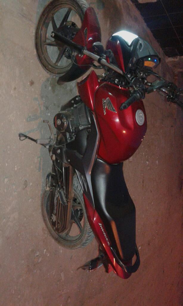 Vendo Moto Honda Invicta 150