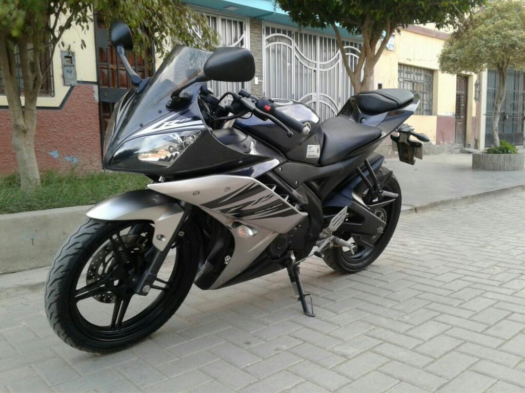 Yamaha R15