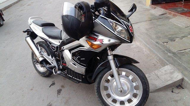 VENDO MOTO 2010