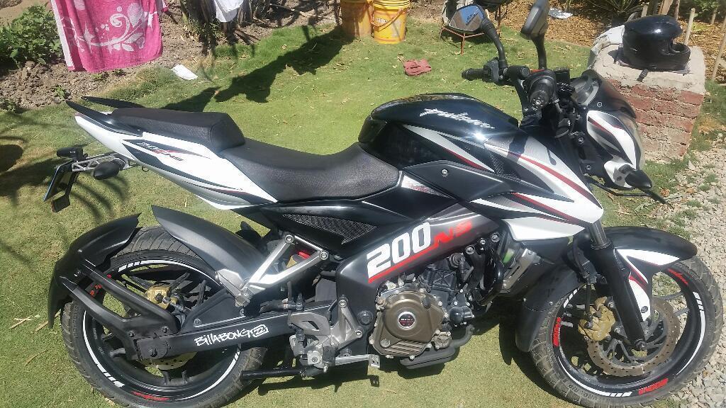 Vendo Moto Pulsar Ns200