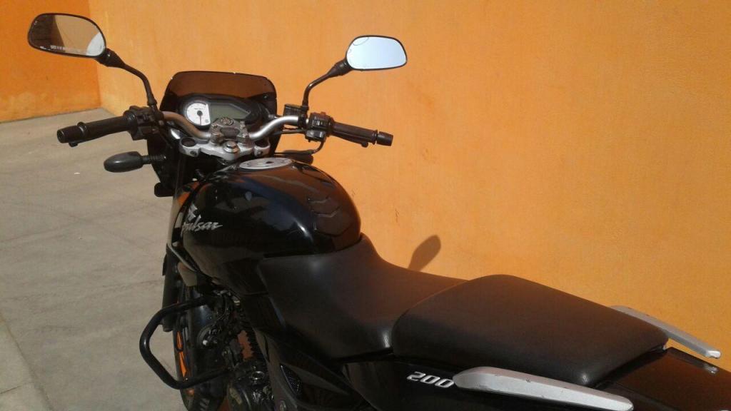 MOTO PULSAR