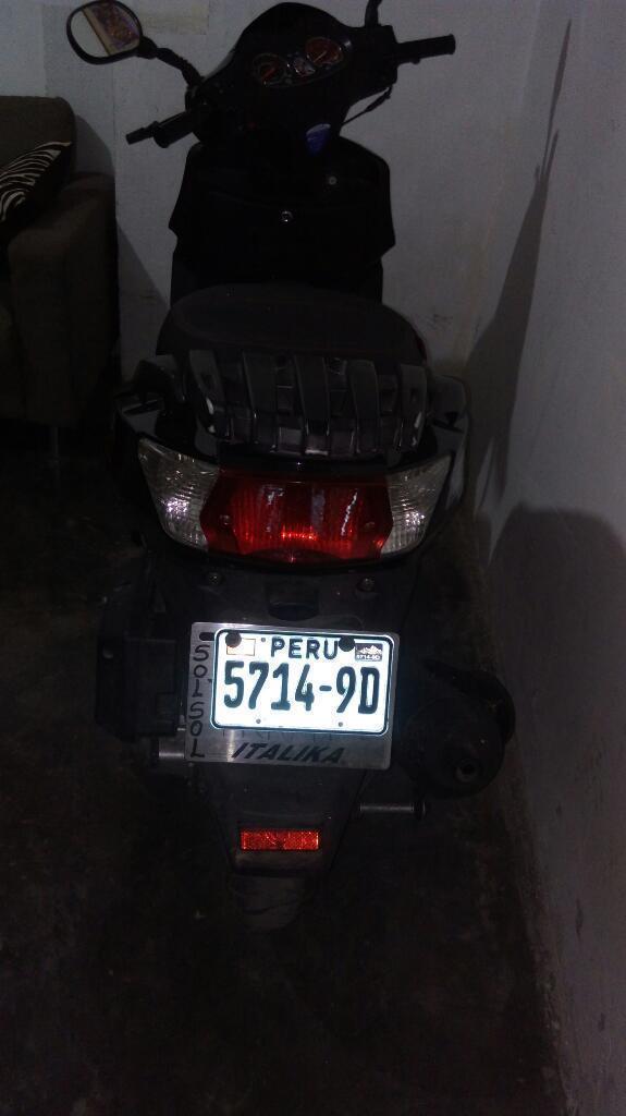 Vendo Moto Italika 175