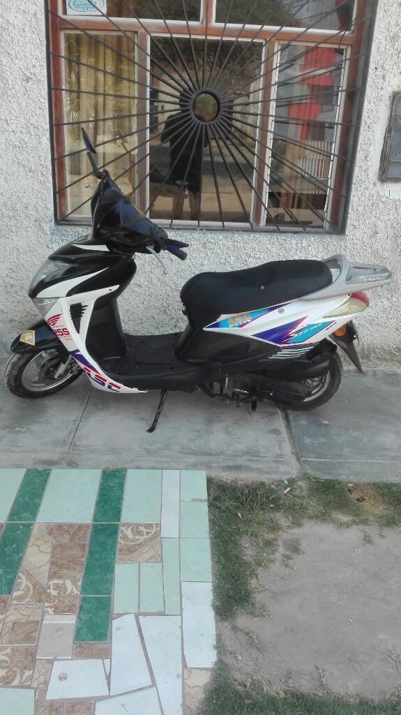 Vendo Moto Skutter Marca Italika