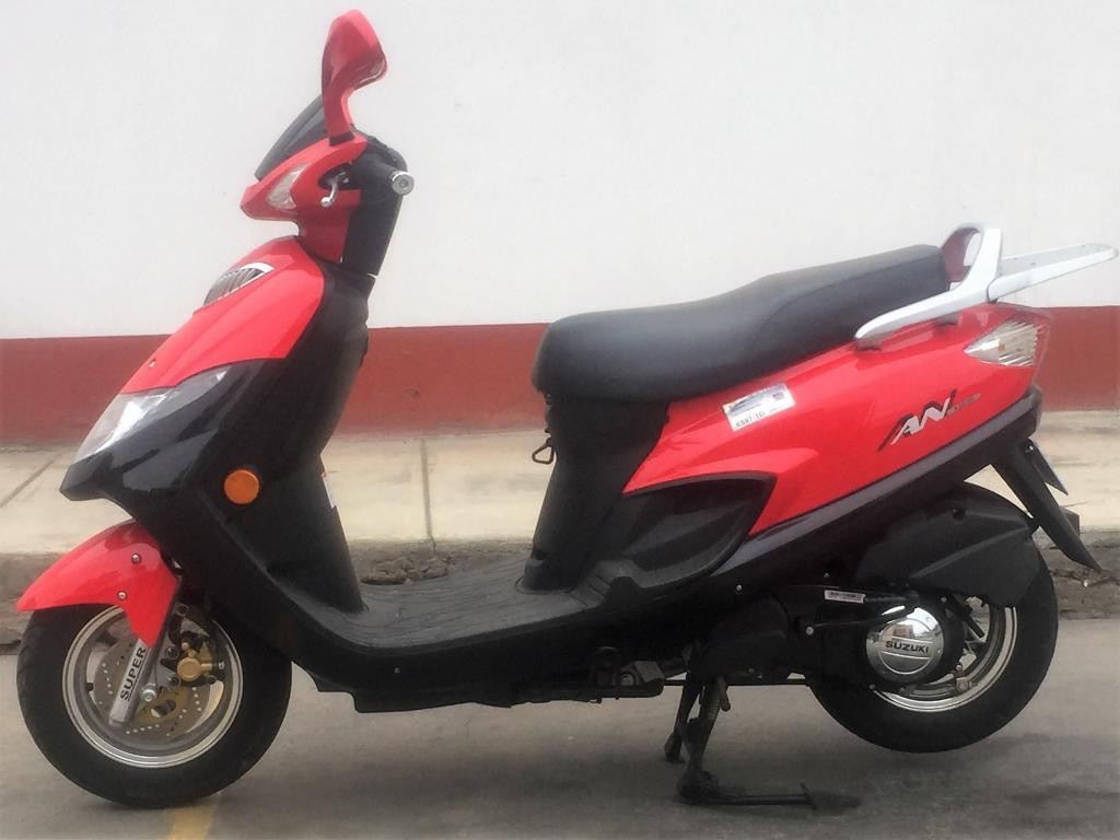 Vendo Moto Scooter km 835, Soat hasta 03/2018, Casco