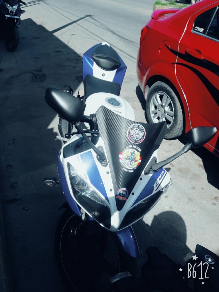 Vendo Moto Yamaha R15 Año 2015