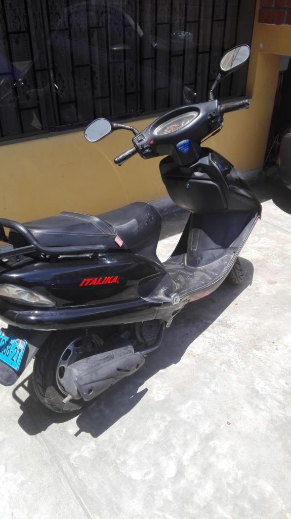 VENDO MOTO ITALIKA