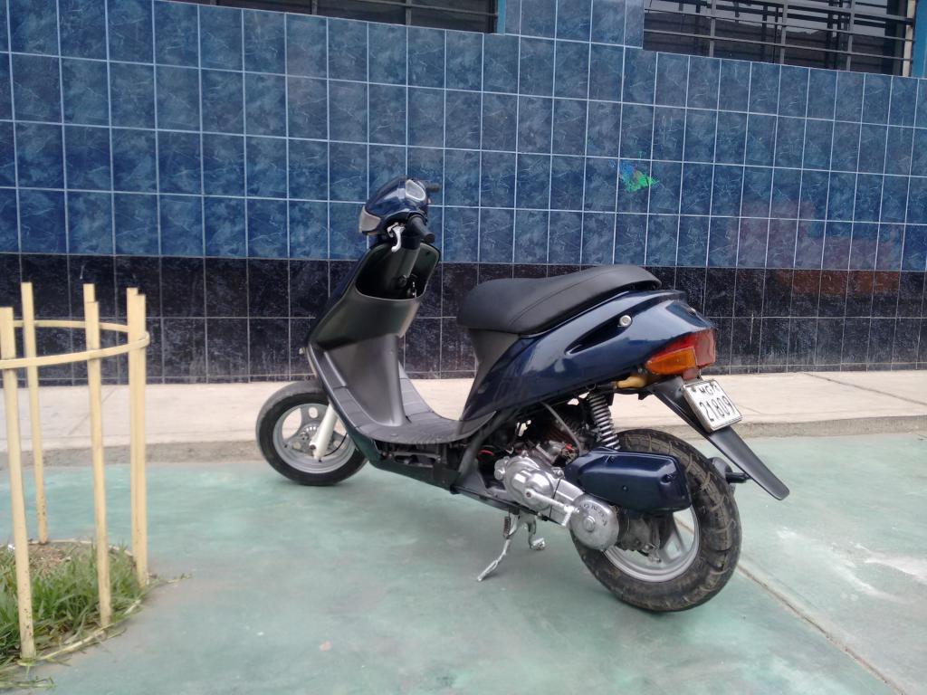 Moto Honda modelo Dio año96