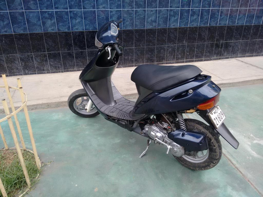 Moto Honda modelo Dio año96