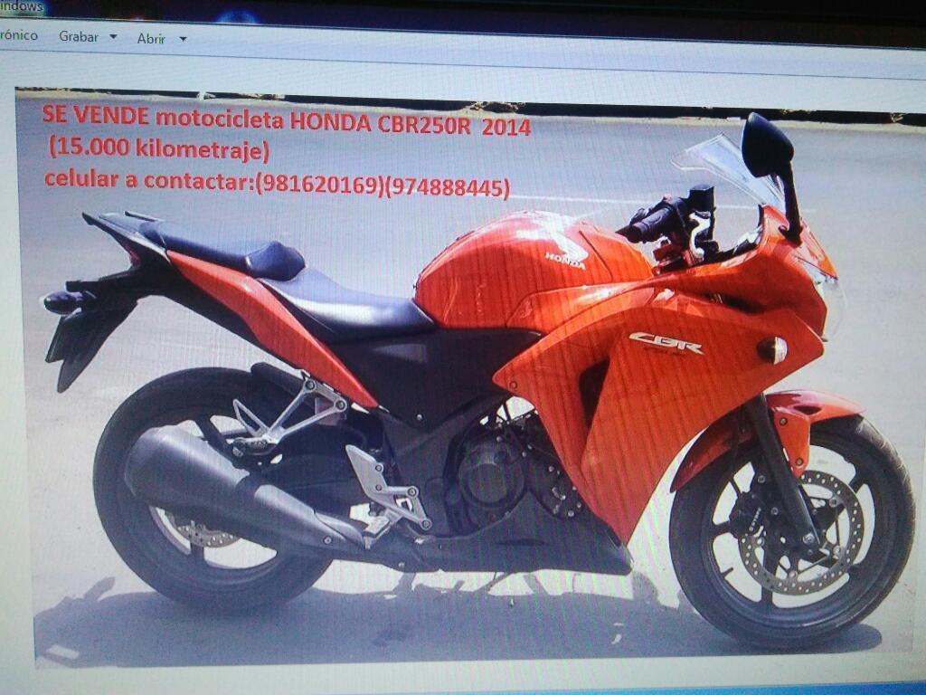 Motocicleta Cbr250r