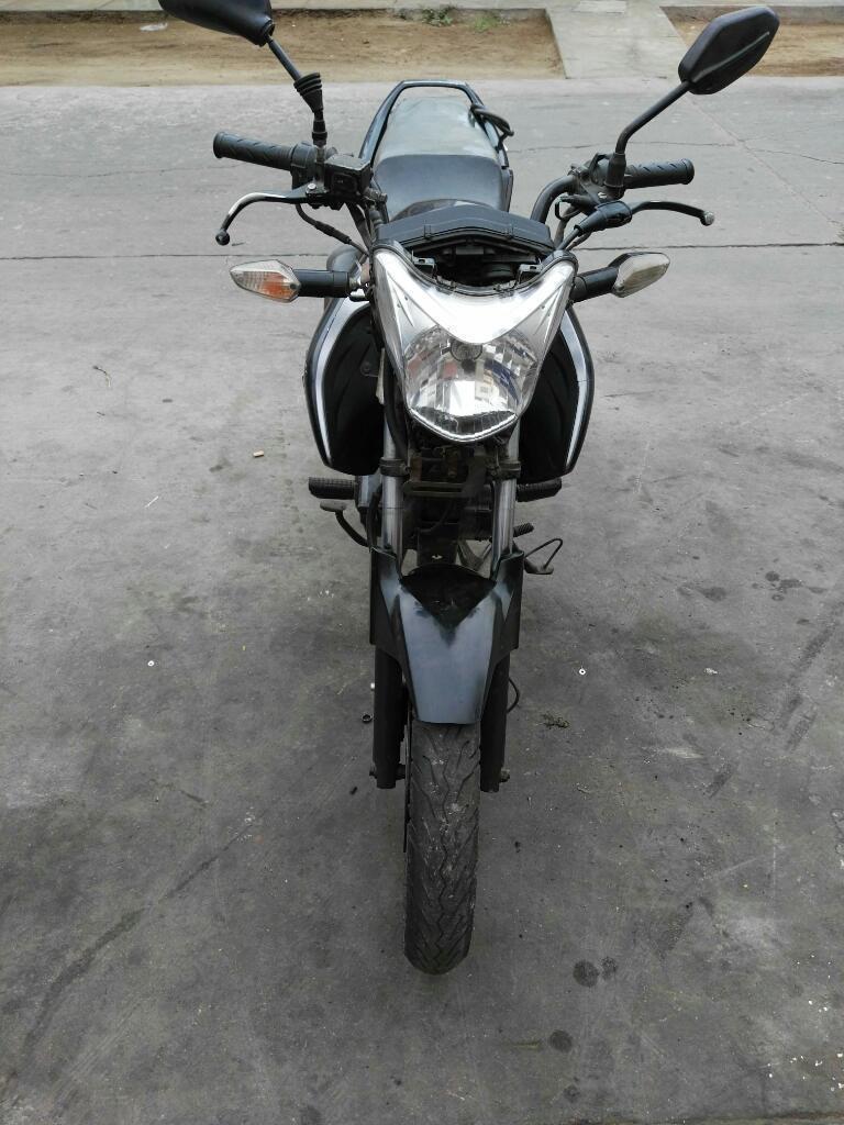 Vendo Moto Honda Invicta sin Soat Operat