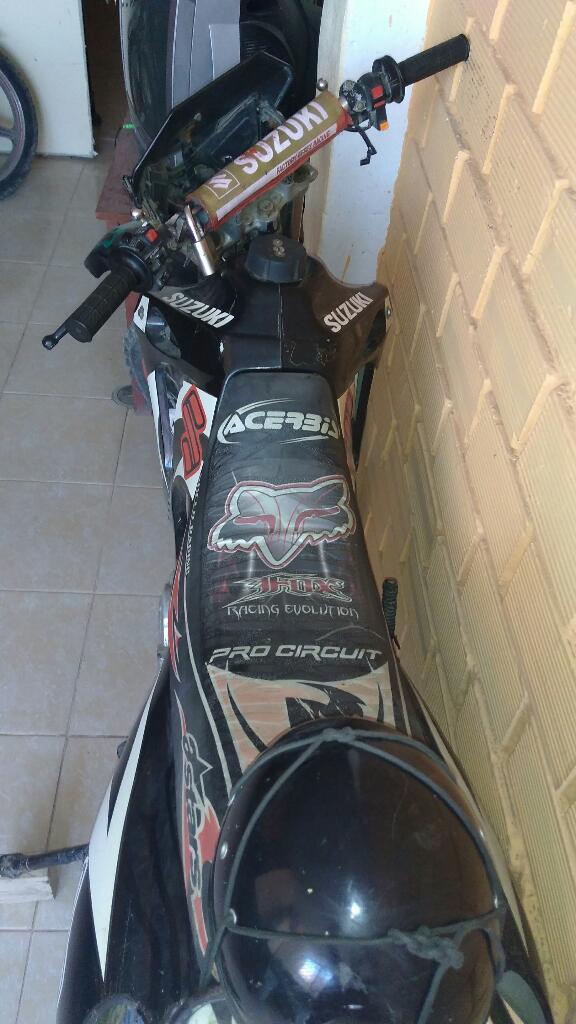 Vendo Moto con Soat Febrero 2018