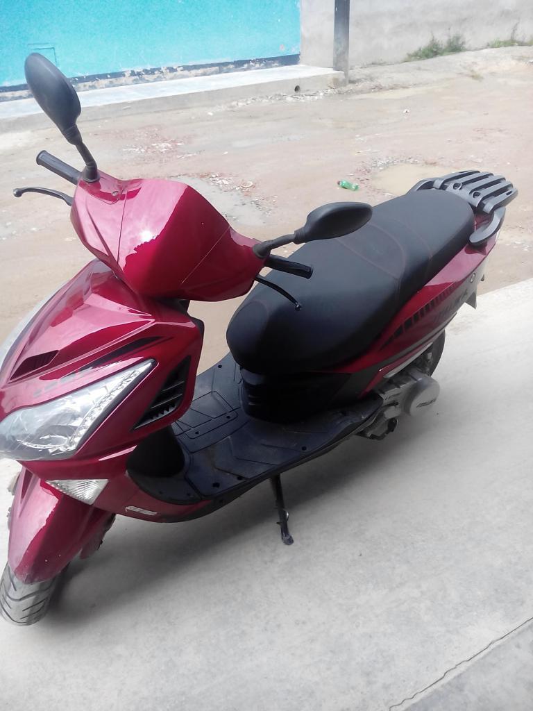 VENDO MOTO ITALIKA GS 150