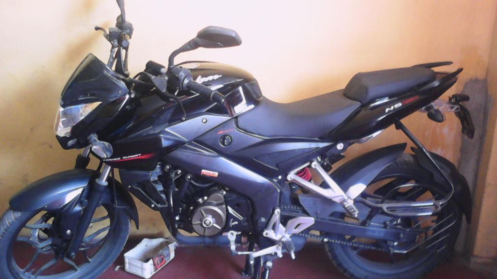 moto pulsar ns 150