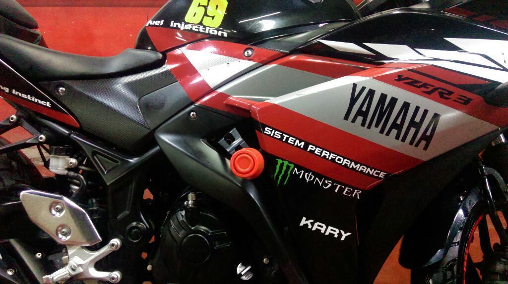 Yamaha R3 Slider