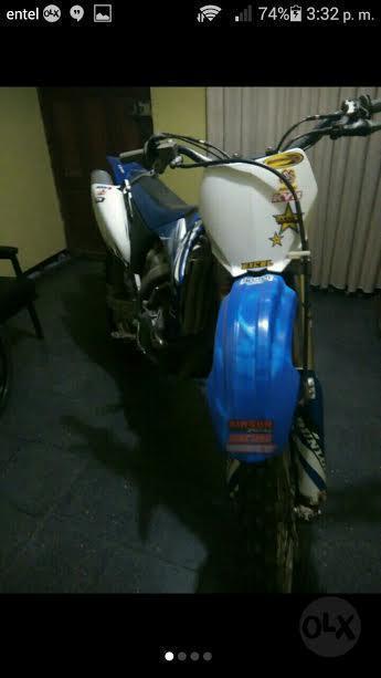 Moto Yamaha YZ 250