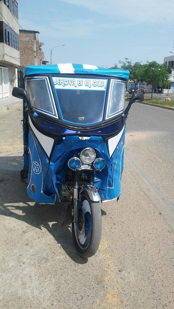 Vendo Mototaxi X Motivo D Viaje