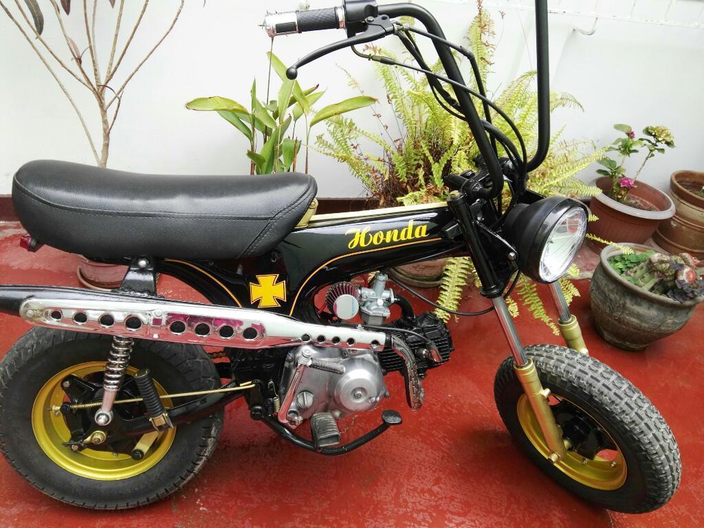 Moto Honda Dax