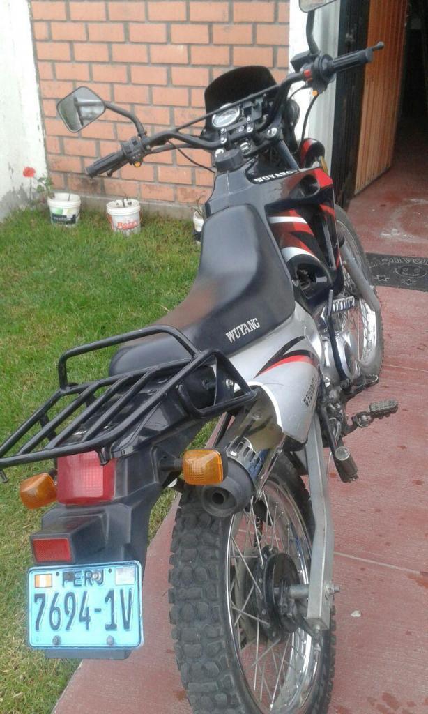 VENDO MI MOTO EN PERFECTO ESTADO WUYANG