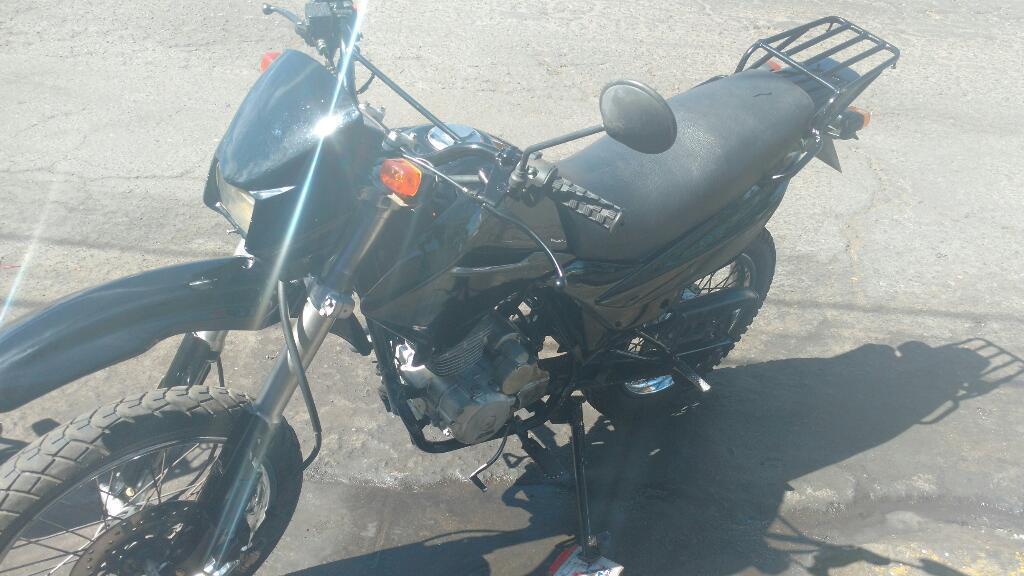 Vendo Moto Modelo Bros Motor 200