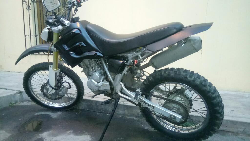 Vendo Motocross Sumo 250cc