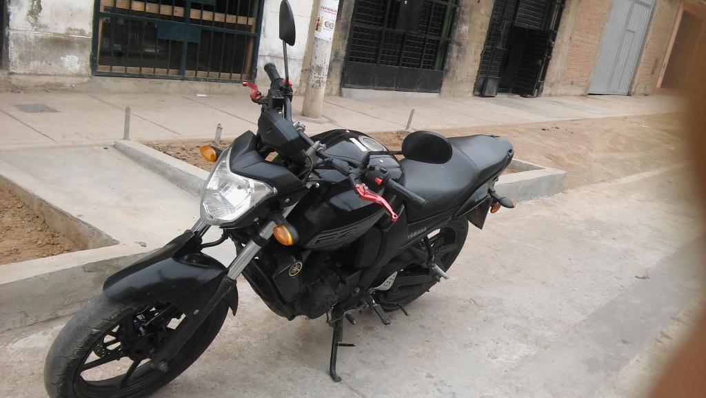 VENDO MOTO YAMAHA