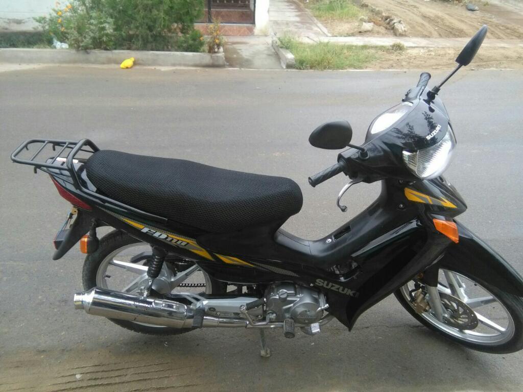 Vendo Moto Zuzuki Exelente Estado