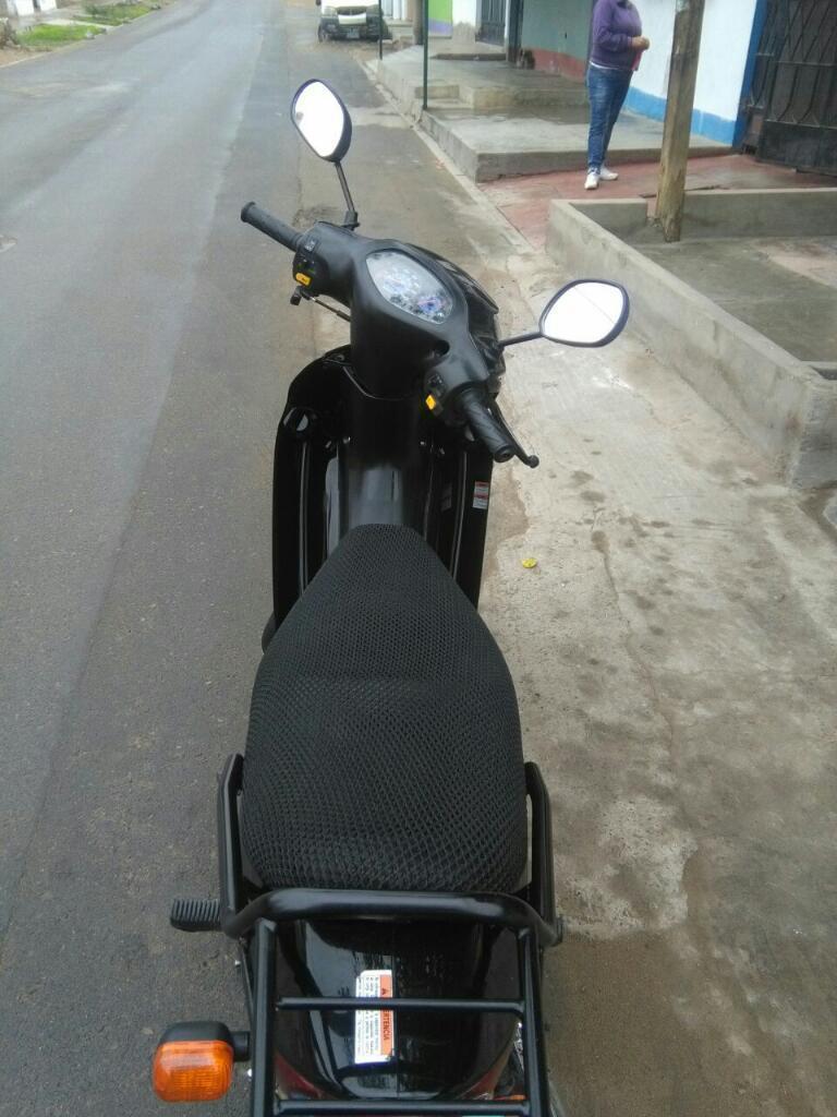 Vendo Moto Zuzuki Exelente Estado