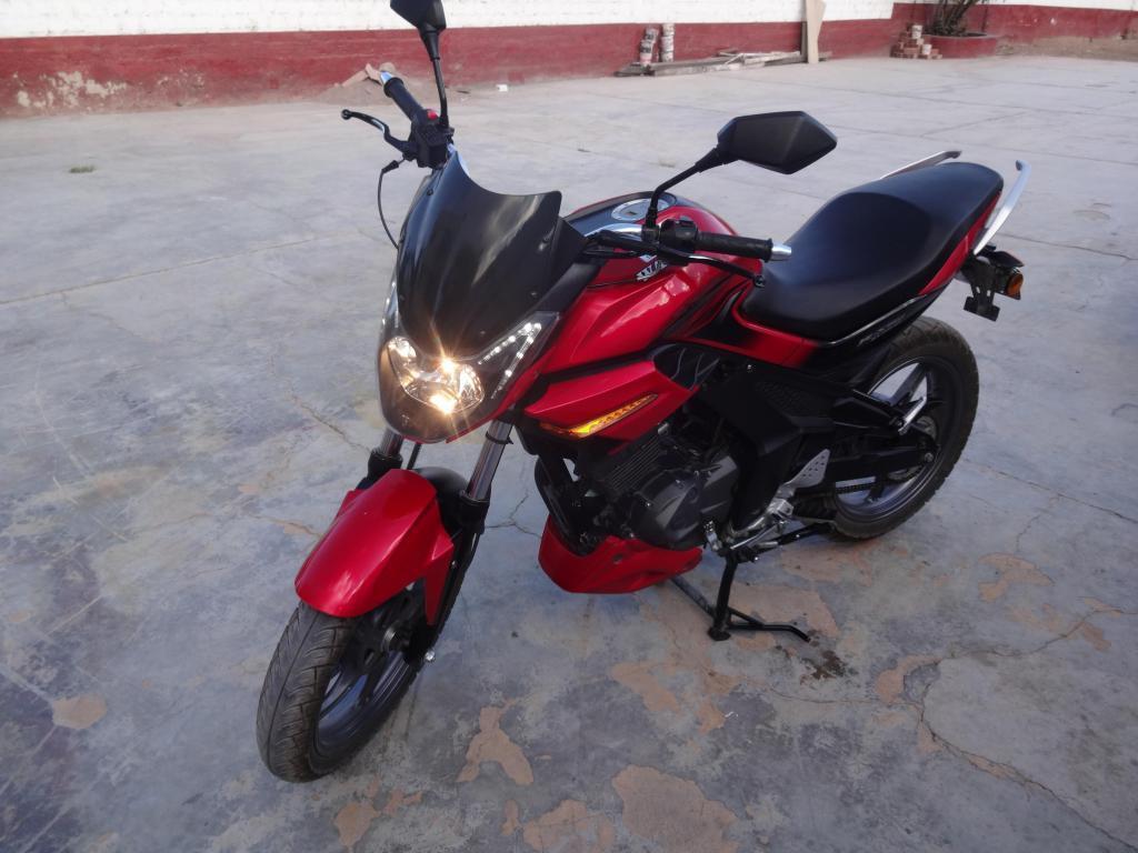 Moto RS 150