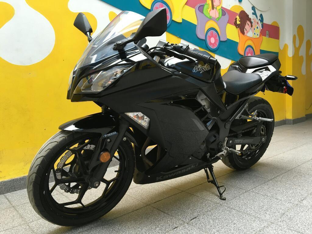 Kawasaki Ninja 300 con Soat Año 2014