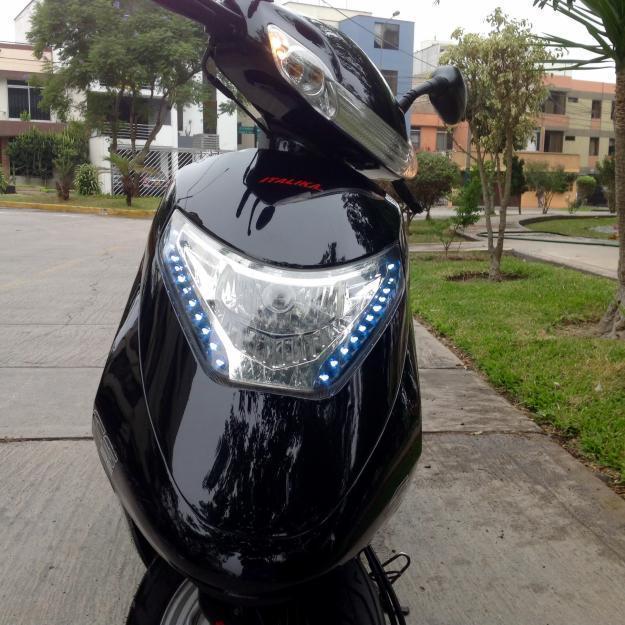 Remato Italika Cs125 Led Con Soat Y Casco 7000km USO DAMA