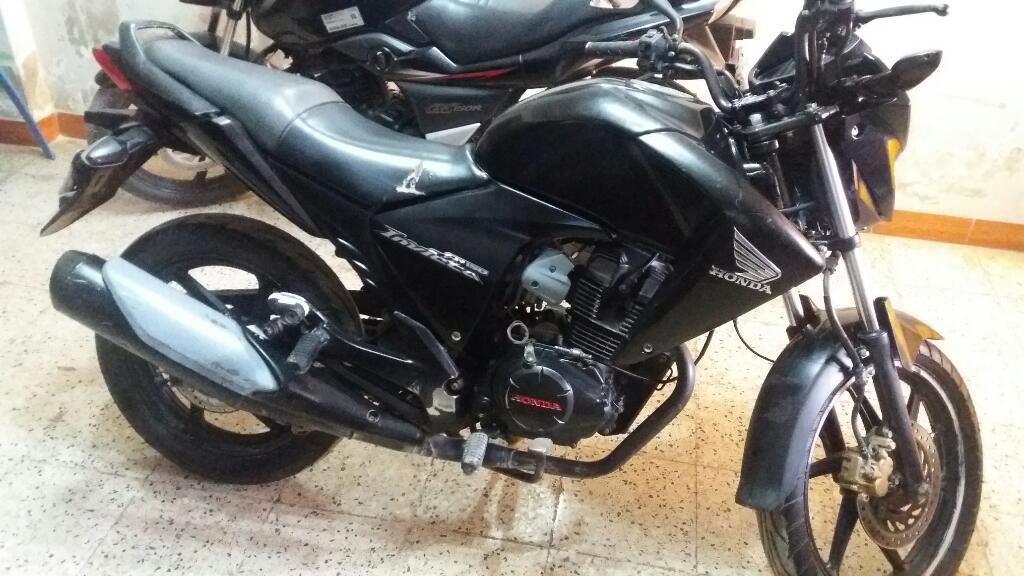 Honda Invicta Cb150 Modelo 2012