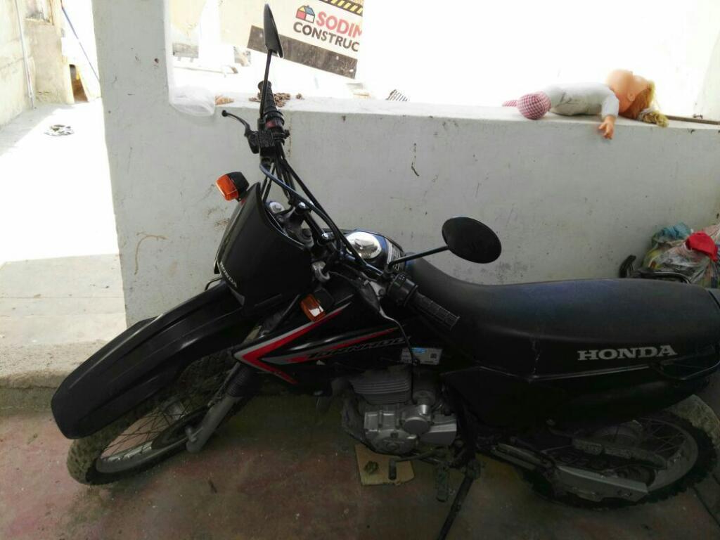 Moto Honda Modelo Tornado