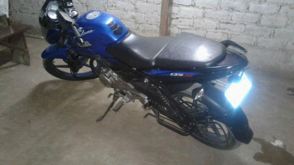 Moto pulsar 135ls