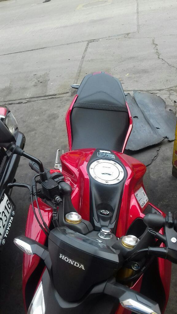 Vendo Moto Honda 190, Año 2017 Km350 Rec
